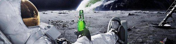 Космонавт с бутылкой пива
