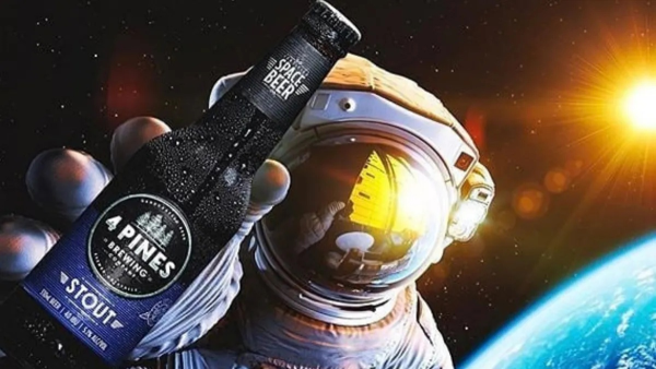 Космонавт с пивом