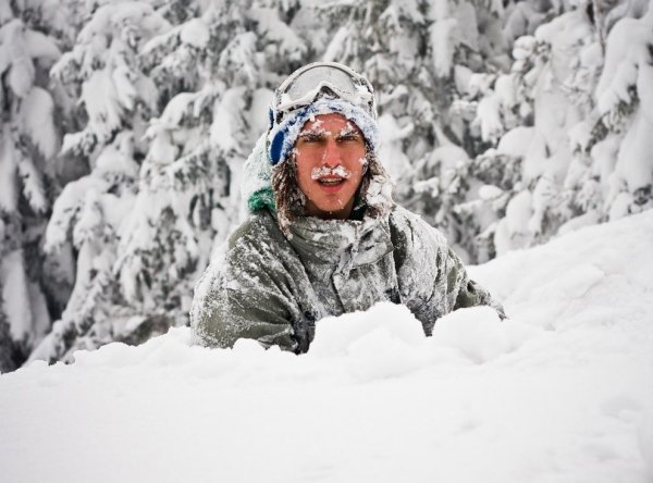 Человек сугроб прикол