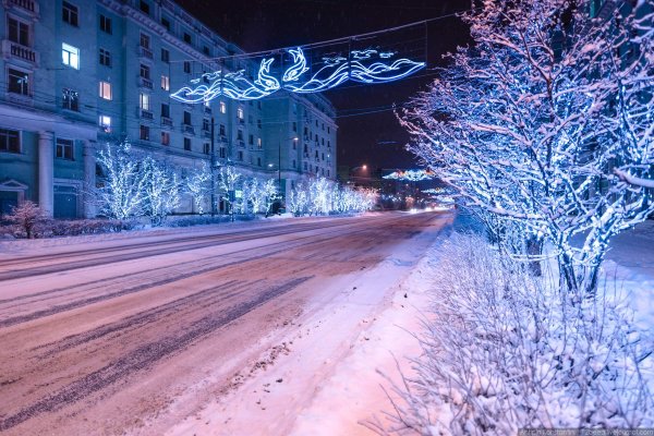 Ночной снежный Мурманск