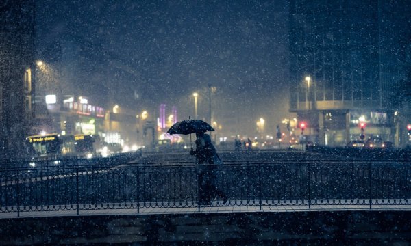 Ночной зимний город