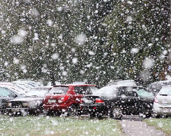 Первый снег автомобиль