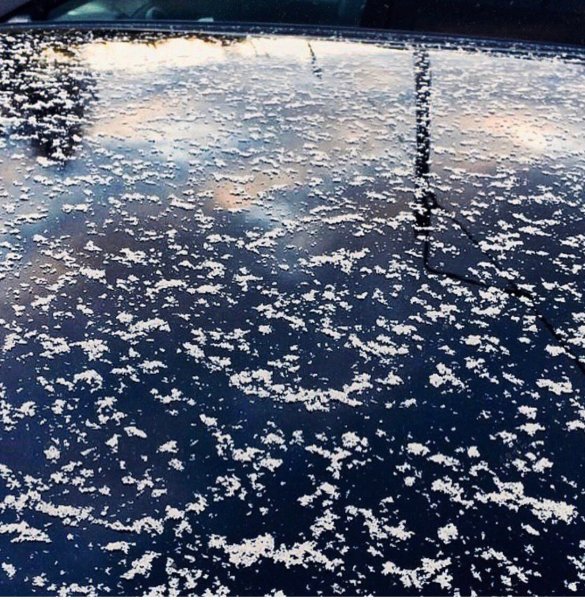 Снег большими хлопьями