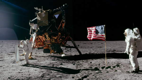 Нил Армстронг и Базз Олдрин «Аполлон – 11»