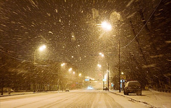 Зимняя дорога в городе