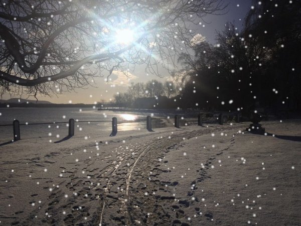 Падающий снег