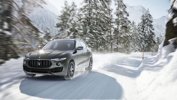 Мазерати Леванте зимой