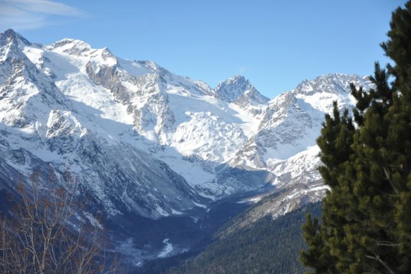 Домбай горы зимой