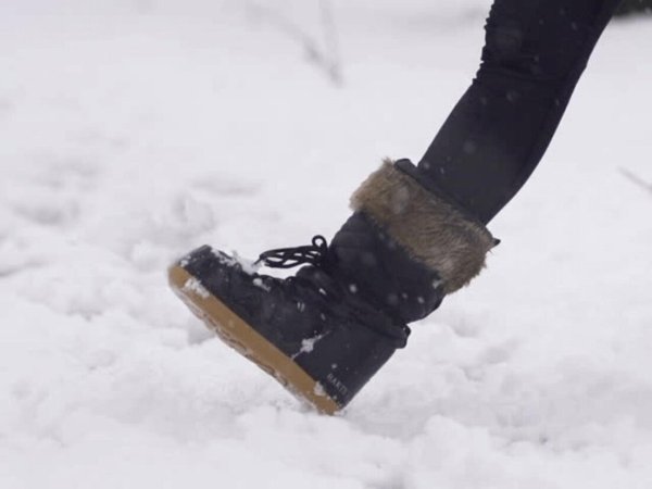 Снег под ногами