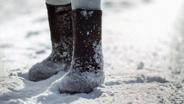 Ноги в сугробе