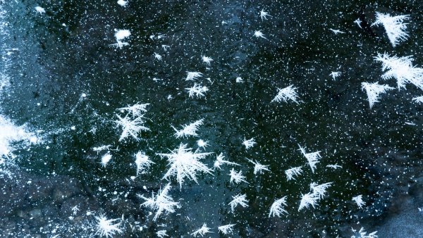 Падающий снег