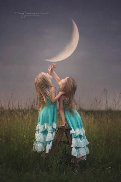 Детская фотосессия на Луне