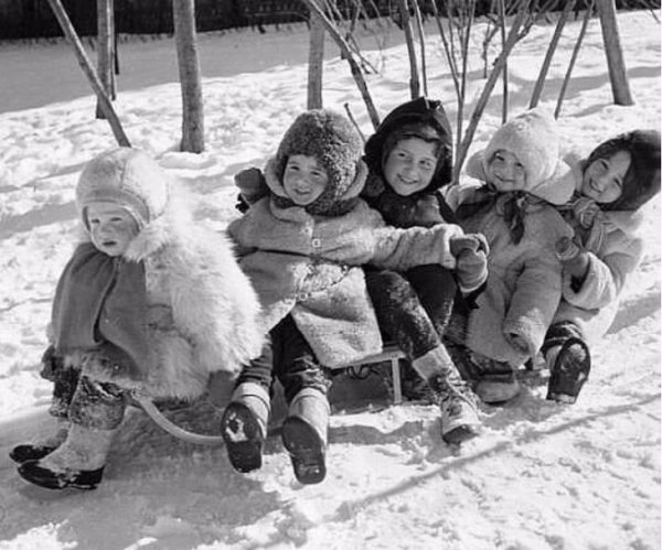 Советское детство зимой