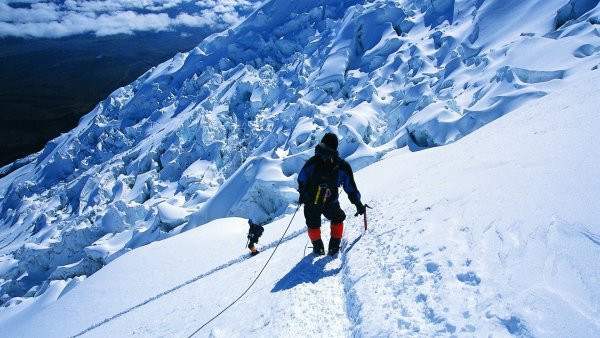 Mountaineer горы Эльбрус
