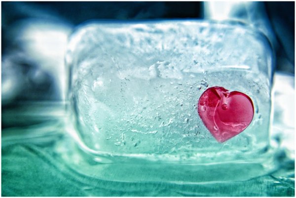 Сердечко на льду