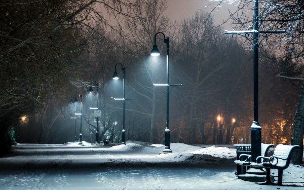 Зимняя ночь фонарь
