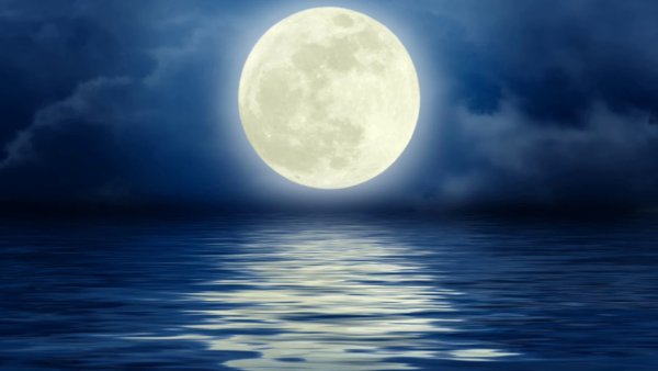Свет Луны на воде