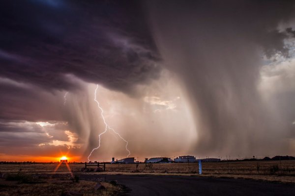 Смерч шквал шторм ураган