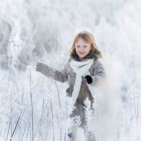 Девочка зимой