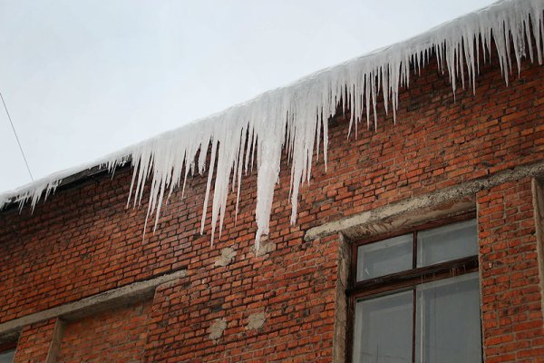 Сосульки на домах