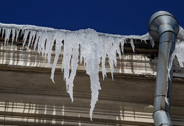 Сосульки из пенопласта