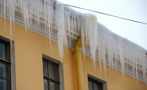 Сход снега и сосулек