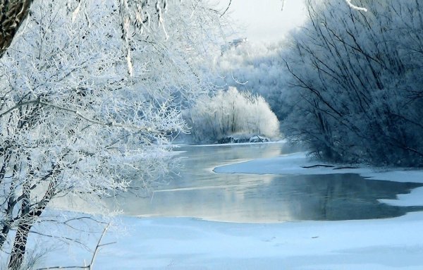 Зимняя река
