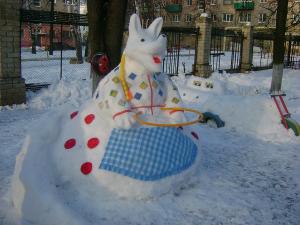 Снежная сказка на участке детского сада