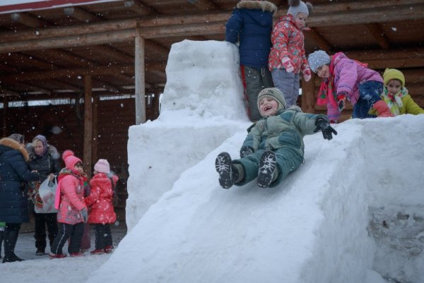 Масленица Ледяная горка