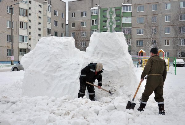Городки из снега