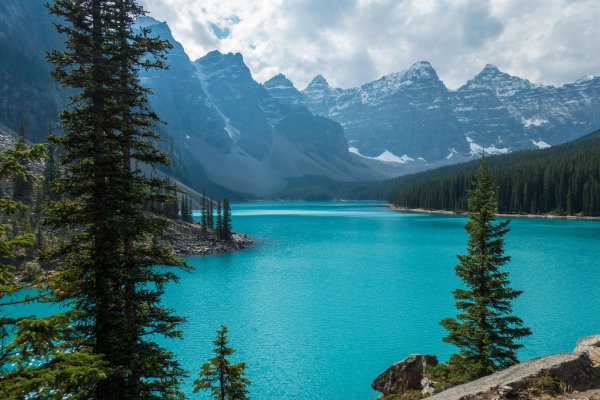 Озеро Морейн в Канаде