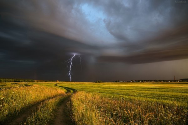 Природа с грозой