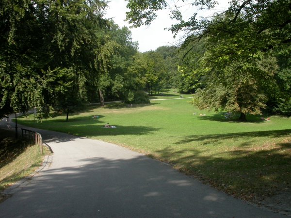 Парк без людей