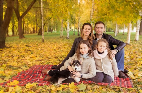 Семья в парке