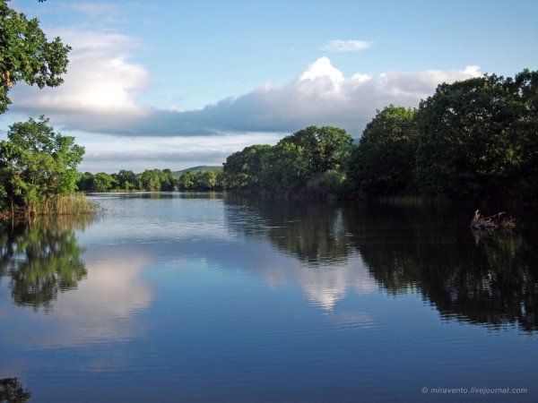 Озеро зеркальное Приморский край