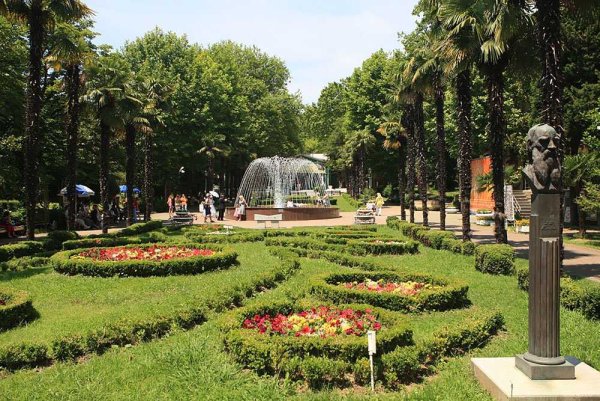 Курортный парк Ривьера Сочи