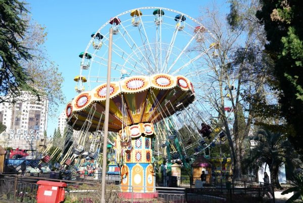 Парк Ривьера Сочи аттракционы 2022