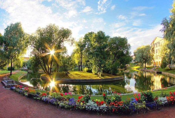 Юсуповский сад в Санкт-Петербурге