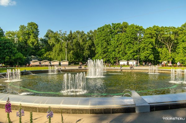 Парк Сокольники Главная аллея