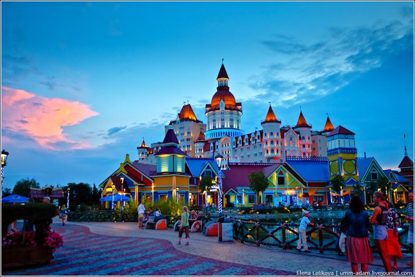 Сочи Адлер Диснейленд