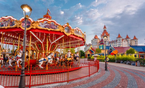 Парк аттракционов Сочи парк