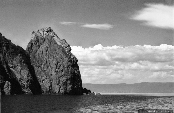 Ольхон черно белая