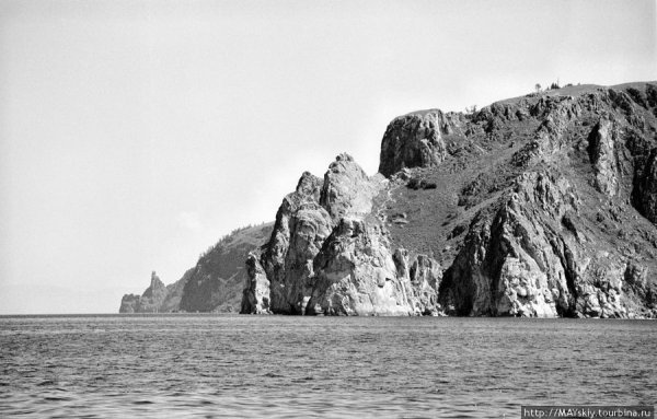 Ольхон черно белая