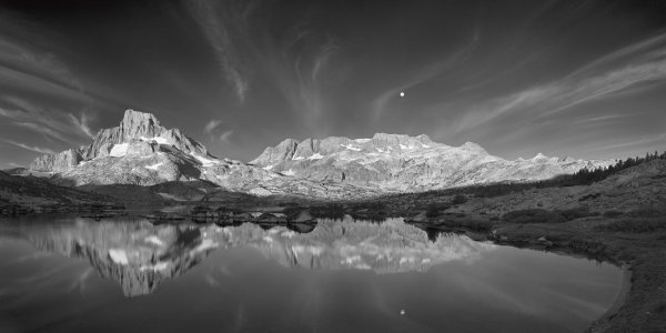 Байкал черно белый