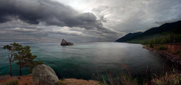 Озеро Байкал шторм