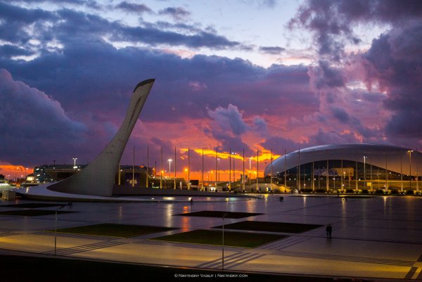 Закат в Адлере Олимпийский парк