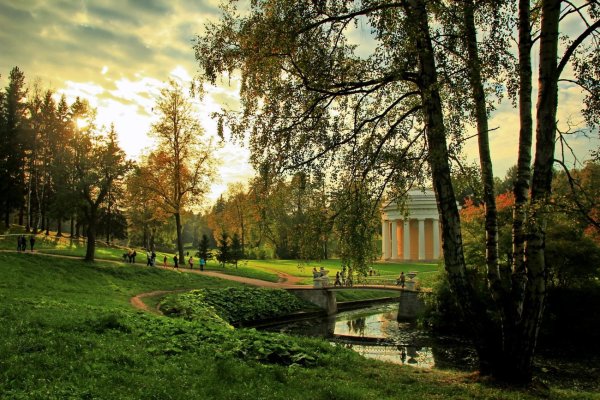 Павловский парк Санкт-Петербург Вольтер