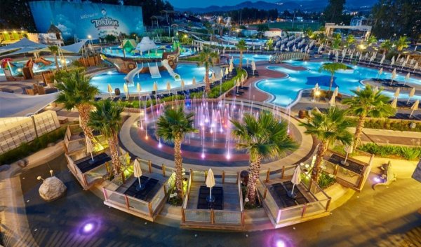 Самый большой аквапарк в Турции