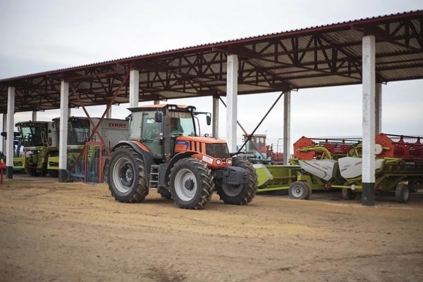 Автомобильно тракторный