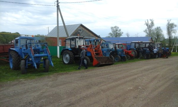 Тракторный парк колхозов СССР